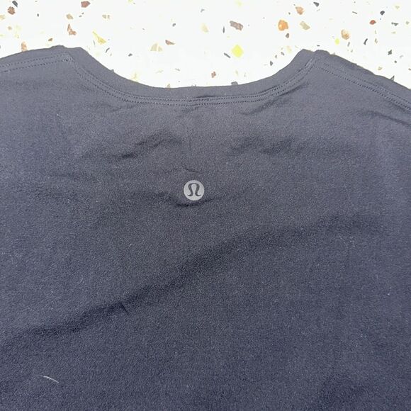Lululemon black back in action long sleeve shirt top 2 - Picture 6 of 8